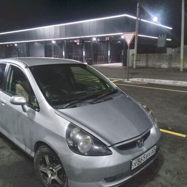 арзан машине: Honda Fit: 2003 г., 1.3 л, Вариатор, Бензин, Универсал