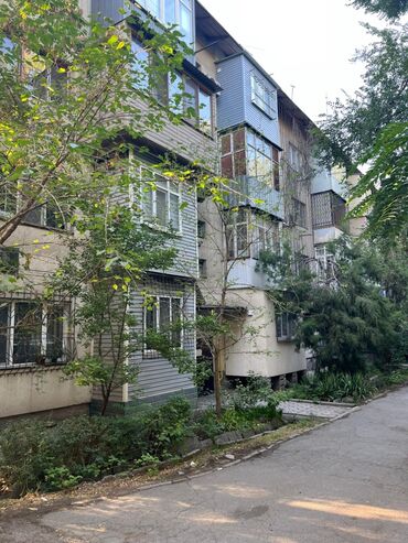 продам 4 комнатную квартиру: 3 комнаты, 70 м², Индивидуалка, 1 этаж, Косметический ремонт