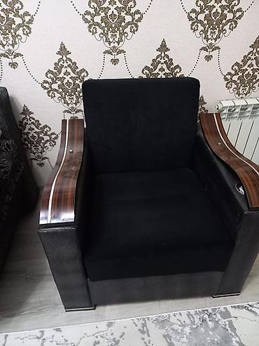 Divanlar: Mebel dəsti – divan və 2 kreslo - Rəng: tünd boz/qara kombinasiyası — 1