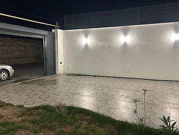 xirdalanda ev: Hovuzlu müstəqil həyət evi - Geniş, işıqlı həyət: dekorativ döşəmə — 2