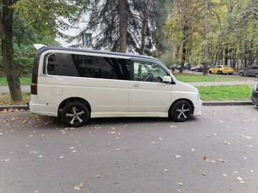 полик на пассат: Honda Stepwgn: 2002 г., 2 л, Автомат, Бензин, Вэн/Минивэн