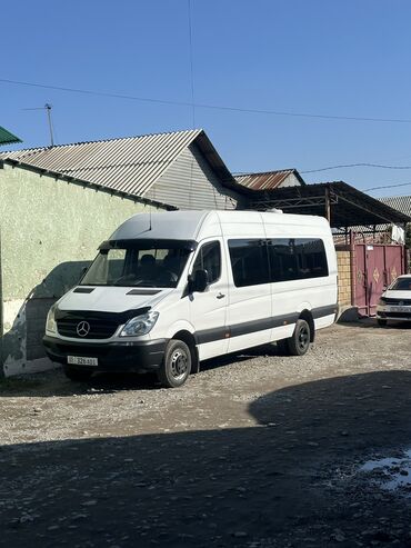 Mercedes-Benz: Mercedes-Benz Sprinter: 2011 г., 2.2 л, Механика, Дизель, Бус