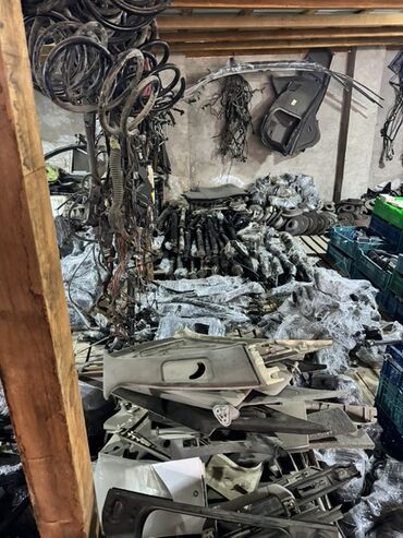 Digər kuzov detalları: Avtomobil üçün ehtiyat hissələri və kuzov detallarını geniş BMw — 12