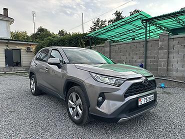ян: Toyota RAV4: 2022 г., 2 л, Бензин, Кроссовер — 3