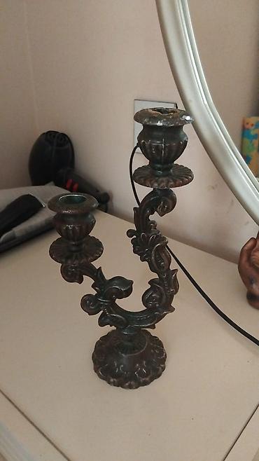 antik şamdan: İki şamlıq yuvası olan dekorativ şamdan - Material: metal-lehim — 1