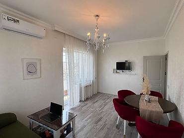 Mənzillər: Bakı, Bakıxanov qəs., 2 otaqlı, Köhnə tikili, 60 kv. m — 2