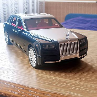 Autići: Nov model automobila Rols Rojs Fantom. Napravljen je od kvalitetne ABS — 10