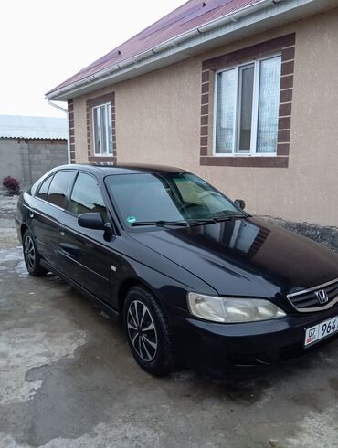 Honda: Honda Accord: 2001 г., 1.8 л, Механика, Бензин, Хэтчбэк