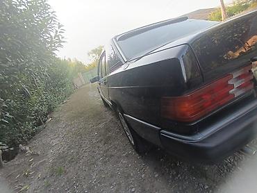paneli: Mercedes-Benz 190: 0.2 l | 1990 il Sedan — 3