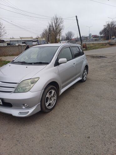 Toyota: Toyota ist: 2004 г., 1.5 л, Автомат, Бензин, Хэтчбэк