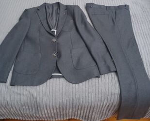 tek pencek: Kişi kostyumu – 2 hissə - Rəng: tünd boz/boz qrafit - Dəst: pencək +