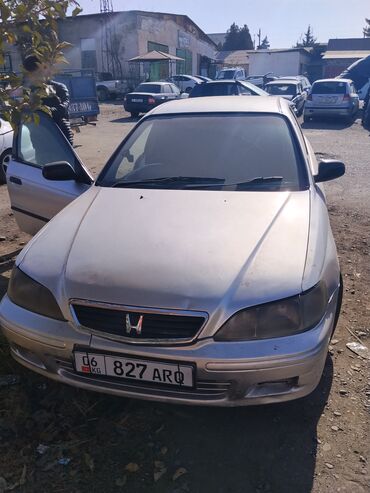 тойота ист 2004: Honda Torneo: 2001 г., Седан