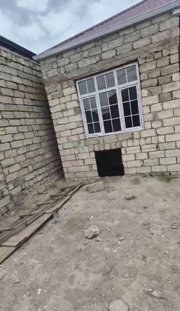2 комнатная квартира в баку вторичное жилье: 3 комнаты, 70 м², Есть кредит, Без ремонта