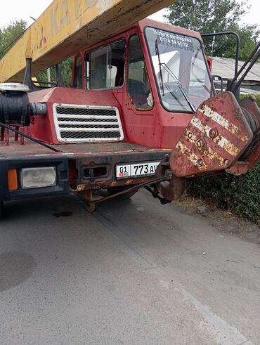 шфанеры буу: Автокран, Mitsubishi, 24 м