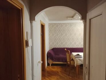 Uzunmüddətli kirayə mənzillər: 8Salam ev uzunmuddetli verilir WHATSAP Da akti̇vdi̇r. Neftçilər — 10