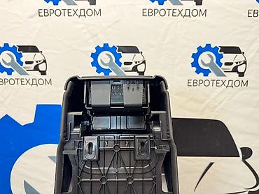 Другие детали салона: Центральная консоль Mercedes Benz C-Class W203 M273 2005 Контрактный — 11