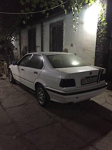 рейка е36: BMW 3 series: 1991 г., 1.6 л, Механика, Бензин, Седан — 1