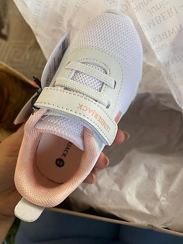 nike react: Отдам за 1000 новый российский размер не подошли 23 размер подойдут — 2