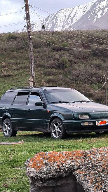 Volkswagen: Volkswagen Passat: 1989 г., 1.8 л, Механика, Бензин, Универсал