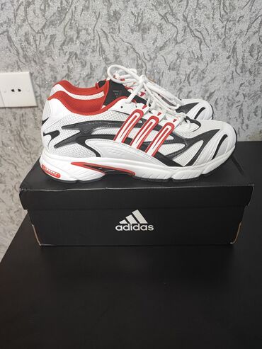 ağ kedlər: Original Adidas. Adidas saytından amerikadan sifariş olunub. Razmer
