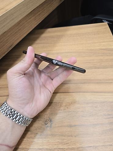 11 pro maks: IPhone 11 Pro Max, Space Gray, Face ID — 3