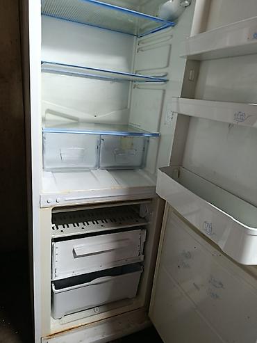mini refrigerator: 1) Двухкамерные холодильники с нижней и верхней морозильными камерами — 2