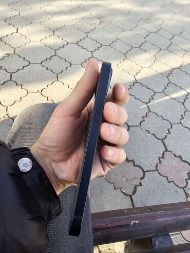 Apple iPhone: IPhone 13, 256 ГБ, Midnight, Кабель — 6