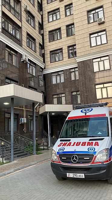 вадител д: В службу скорой медицинской помощи требуется водители. Обязанности  — 3