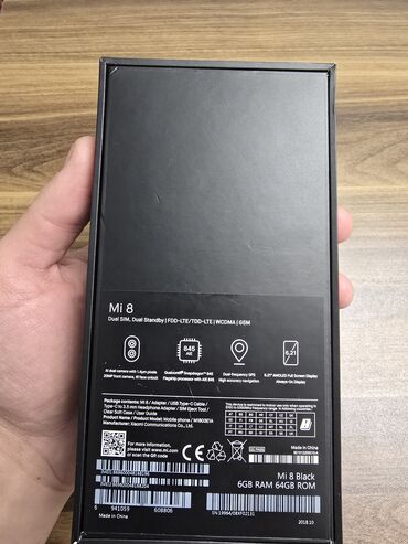 Xiaomi: Xiaomi Mi 8, rəng - Qara, 
 Barmaq izi — 9