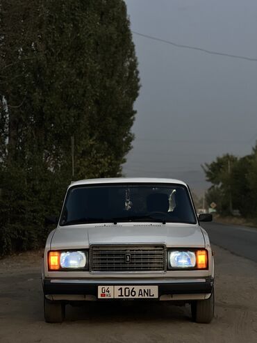 маленькая машина: ВАЗ (ЛАДА) 2107: 2008 г., 1.6 л, Механика, Бензин, Седан