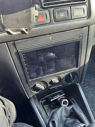 Volkswagen: Volkswagen Golf: 2002 г., 1.6 л, Механика, Бензин, Хэтчбэк — 10