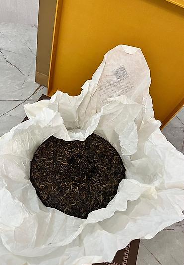 komi: Zhongjinhao Tea hədiyyə dəsti – preslənmiş Pu-erh çayı (357 q) - — 3