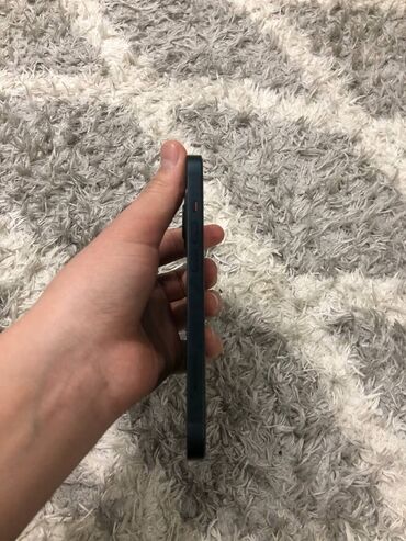 Apple iPhone: IPhone 13, Б/у, 128 ГБ, Синий, 78 %
