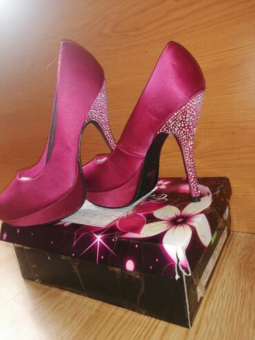 Salonke: Salonke, 39 — 13