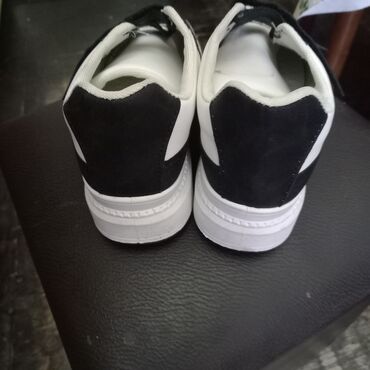 Women's Sneakers and athletic shoes: Ölçü: 40, Yeni — 3