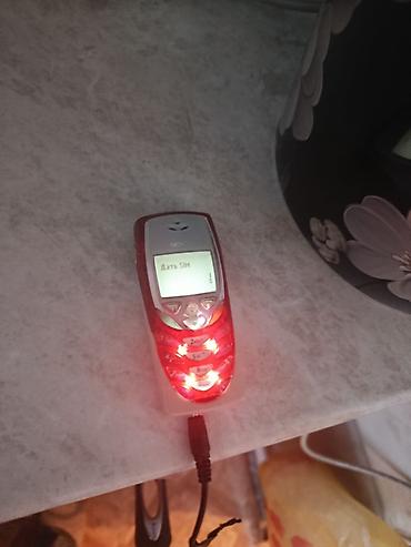 nokia 7373: Набор из трёх мобильных телефонов: 1) Sony Ericsson Xperia (сенсорный — 8