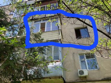 срочно продаётся 1 комнатная квартира в районе ошского рынка по улице кенсуйская: 1 комната, 34 м², Малосемейка, 3 этаж, Косметический ремонт