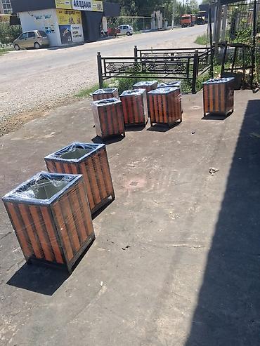 короб для колонок: Уличные урны и кашпо из металла и дерева - Ассортимент: - — 1