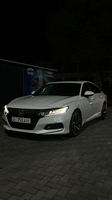 Honda: Honda Accord: 2019 г., 2 л, Автомат, Бензин, Седан