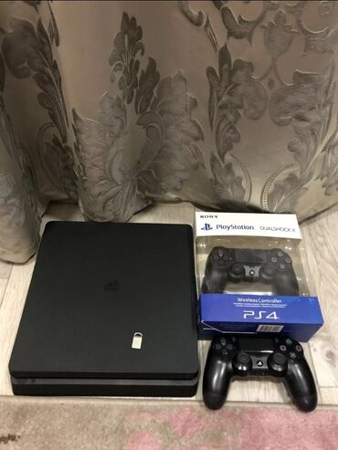 взять ps4 в аренду: Продаю слим прошитая +10топ игр Память 500гиг, в идеальном