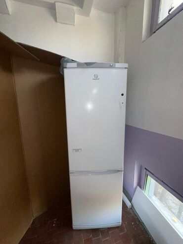 морозильная камера купить бу: Холодильник Indesit, Б/у, Двухкамерный, 60 * 176 * 60