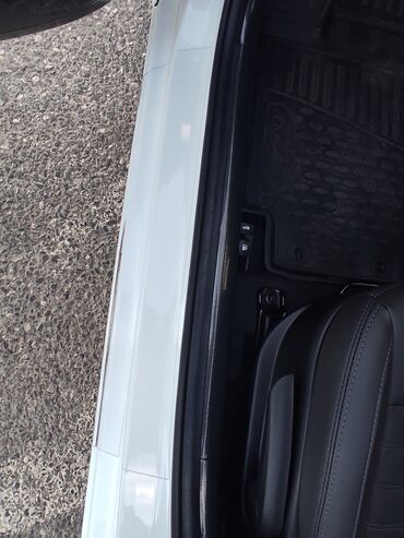 Hyundai: Hyundai Accent: 1.6 l | 2020 il Sedan — 13