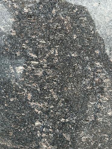 Фасадные гранитные плитки: Гранит оптом и в розницу большой выбор серый черный коричневый — 23