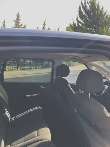 Ford: Ford S-MAX: 2.2 l | 2009 il 270000 km Universal -da lalafo.az — 10 Ford: Ford S-MAX: 2.2 l | 2009 il 270000 km Universal — 10