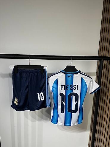 messi: Детский футбольный комплект сборной Аргентины с именем Messi и номером — 2
