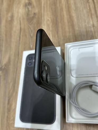 Apple iPhone: IPhone 11, Qara — 4