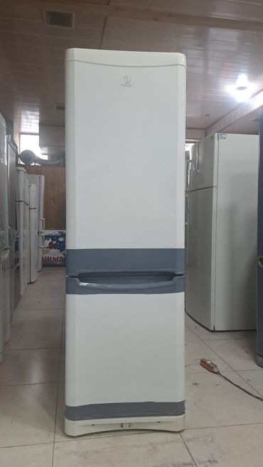 Soyuducular: 2 qapılı Soyuducu Satılır