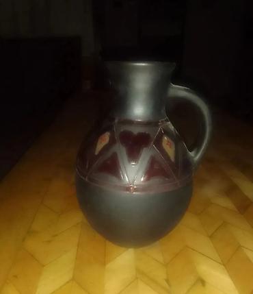 Вазы: Gűrcu əl işi dolca.27 sm.
1950 ciniller — 2