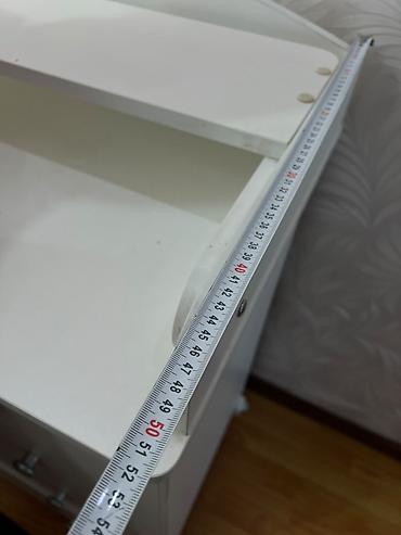 study table: Пеленальный комод белого цвета с бортиками и выдвижными ящиками — 4