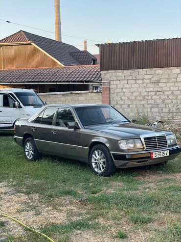 Mercedes-Benz: Mercedes-Benz 230: 1990 г., 2.3 л, Механика, Бензин, Седан